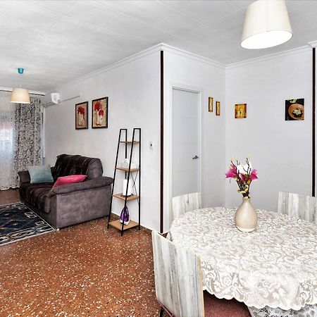 Comfortable Apartment With Wi-Fi Alicante Bagian luar foto