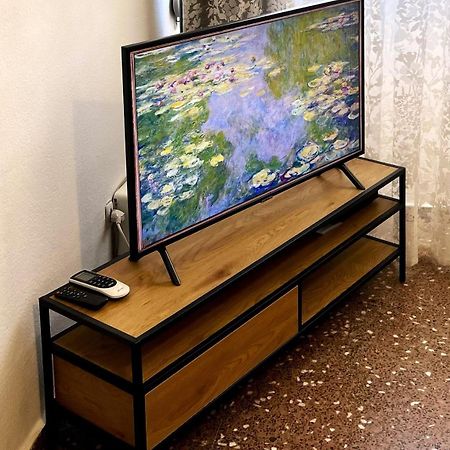 Comfortable Apartment With Wi-Fi Alicante Bagian luar foto