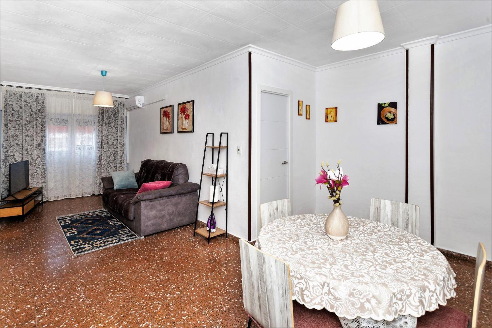 Comfortable Apartment With Wi-Fi Alicante Bagian luar foto