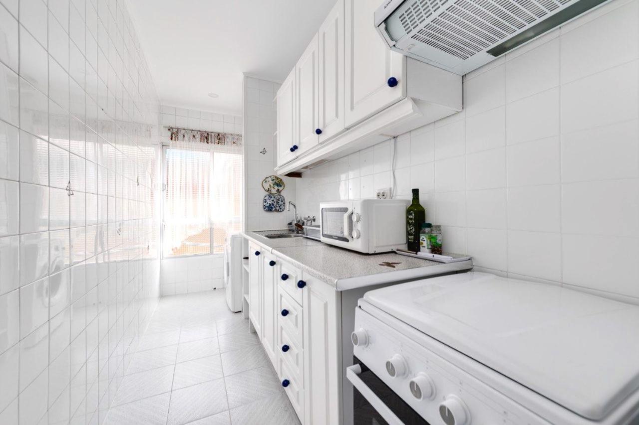 Comfortable Apartment With Wi-Fi Alicante Bagian luar foto