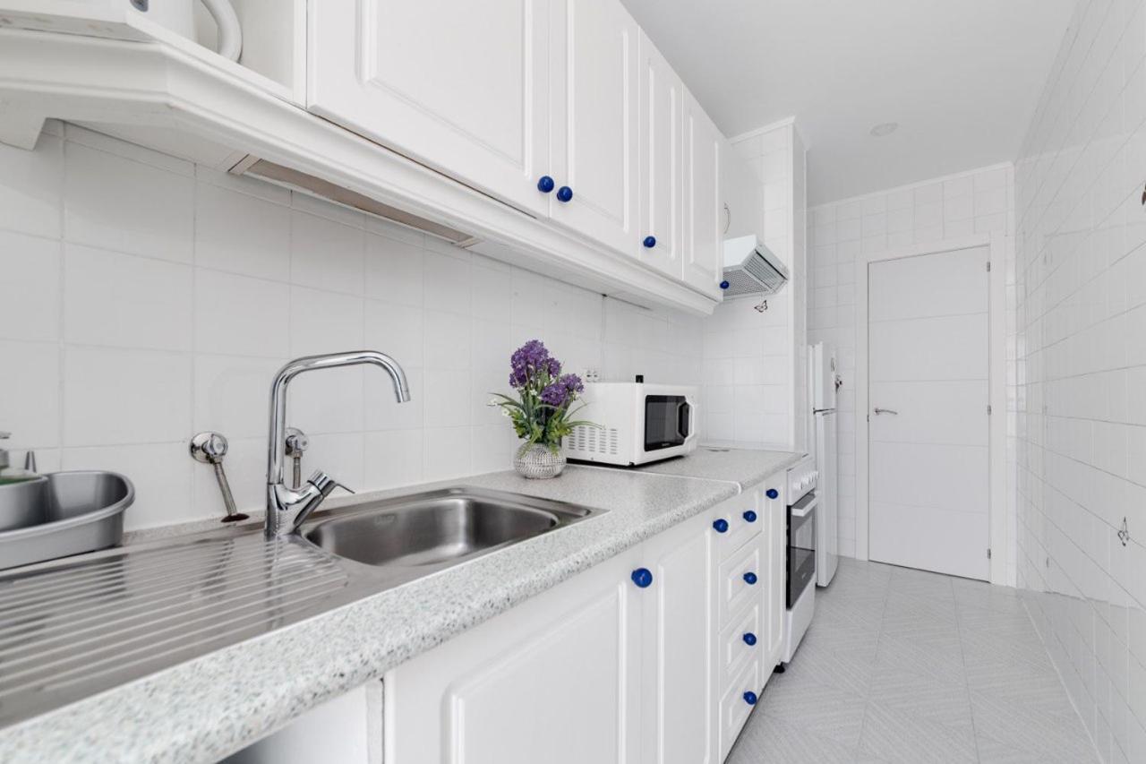 Comfortable Apartment With Wi-Fi Alicante Bagian luar foto